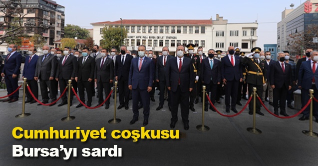 Cumhuriyet coşkusu Bursa’yı sardı