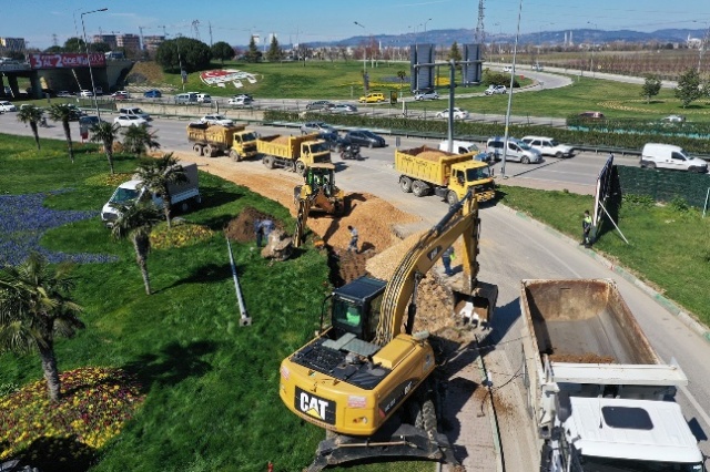 Acemler kördüğümüne neşter