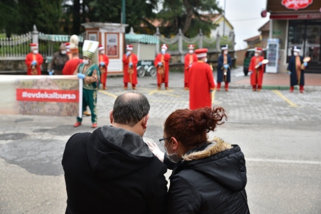 “Korona” gölgesinde fetih yürüyüşü