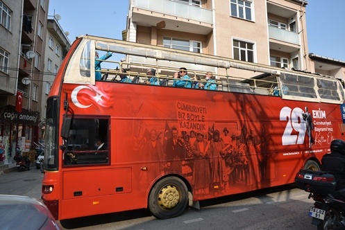 Cumhuriyet coşkusu Bursa’yı sardı