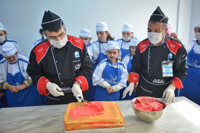 “Engelsiz Mutfak”tan Mehmetçik’e “Ay Yıldızlı” destek