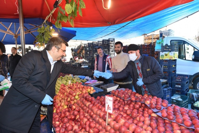 Pazar yerlerinde Korona önlemi