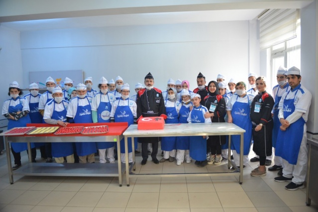 “Engelsiz Mutfak”tan Mehmetçik’e “Ay Yıldızlı” destek