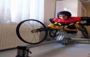 Altın kızlar evde spora devam ediyor