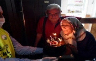 Osmangazili vatandaşlara doğum günü sürprizi