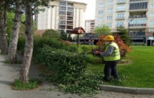 Yıldırım’da parklara özel bakım