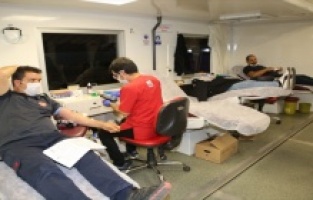 Elazığlı itfaiyecilerden kan bağışı