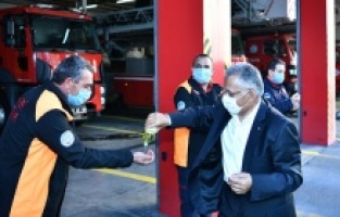 Kayseri: Başkan itfaiyecilerle bayramlaştı