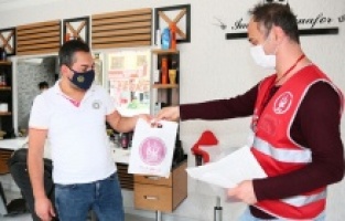 Keçiören’de esnafa hijyen kiti dağıtıldı