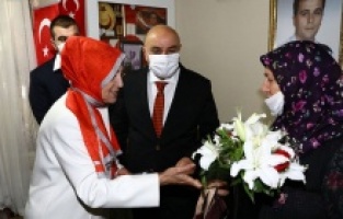 Keçiören’de gazi ve şehit annelerine anlamlı ziyaret
