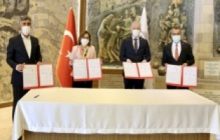 Maske üretiminde Gaziantep modeli