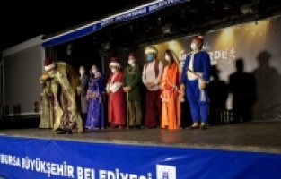 Bir TIR dolusu tiyatro