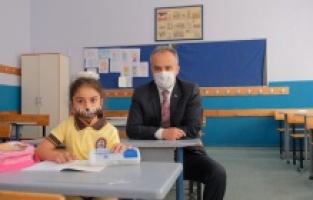 Büyükşehir’den öğrencilere hijyen seti