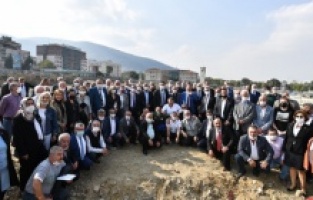 Osmangazili muhtarlar Bursa’nın en büyük meydanında