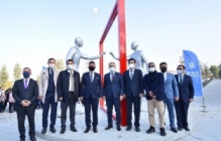 Bursa’ya Türkiye – Güney Kore kardeşlik anıtı