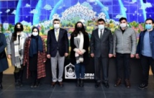 BTÜ’den Uyumayan Kütüphane’ye tam not