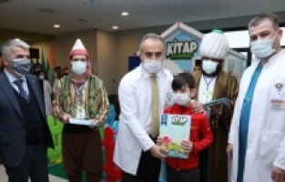 “Tok karnına 1 doz masal”