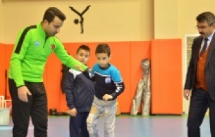 Bursa Yıldırım’da engeller sporla aşılıyor