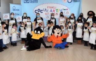 Bursa Yıldırım'da Erikli Aktivite Merkezi açıldı