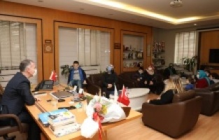 İnegöl'de otizmli çocuklar ayçiçeği kartıyla fark edilecek