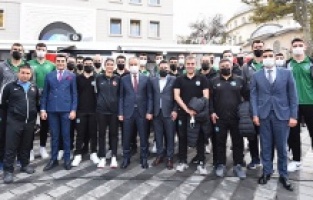 Bursa Büyükşehir’den Kızılay’a anlamlı bağış