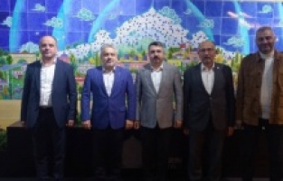 Yıldırım'da uyumayan kütüphaneye ziyaretçi akını