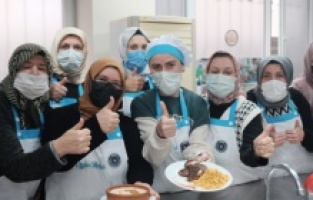 İşaret diliyle pasta börek yaptılar