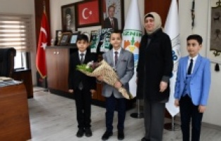 İznik'in minik başkanından 23 Nisan etkinliklerine davet