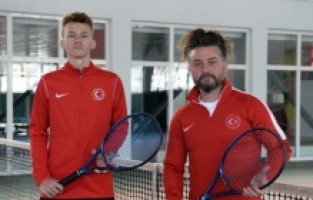 Osmangazili Raket Sessizliğini Kortta bozacak