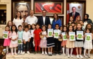 Atıklardan çileklere Başkan Kanar’dan tam not