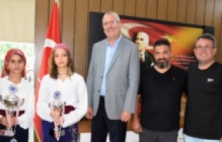 Karacabey'in sporda başarıları sürüyor