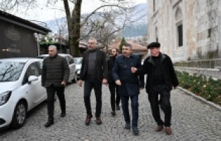 Yıldırım sahadan yönetiliyor