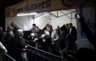 İlk teravih Emirsultan’da