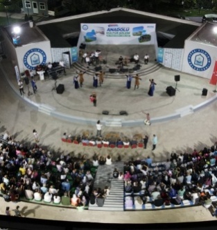 Yıldırım'da Anadolu rüzgarı esti