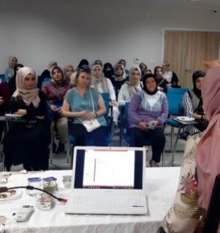 Bilgi Evlerinde veliler için "Değerle Eğitimi" verildi