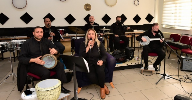 Yıldırım Belediyesinden Engelsiz Yaşam Okulu öğrencilerine konser