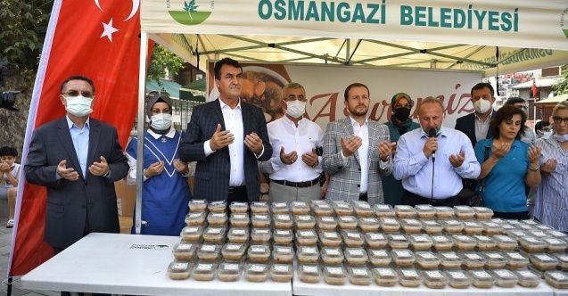 Osmangazi Belediyesi’nin aşure geleneği sürüyor